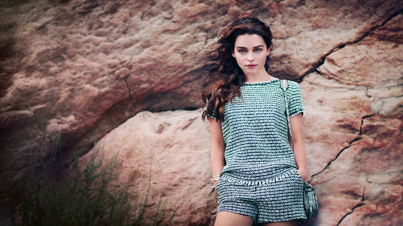 Emilia Clarke for 1366 x 768 HDTV resolution