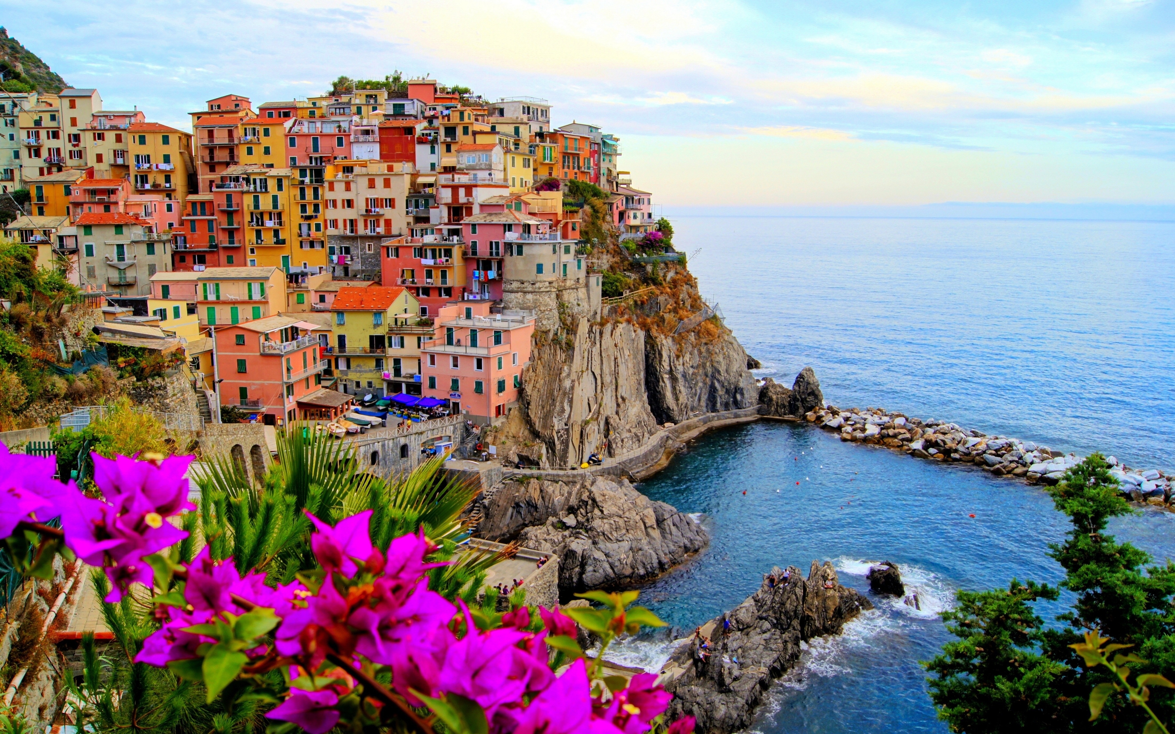 Manarola Itlay for 3840 x 2400 4K Retina Display resolution